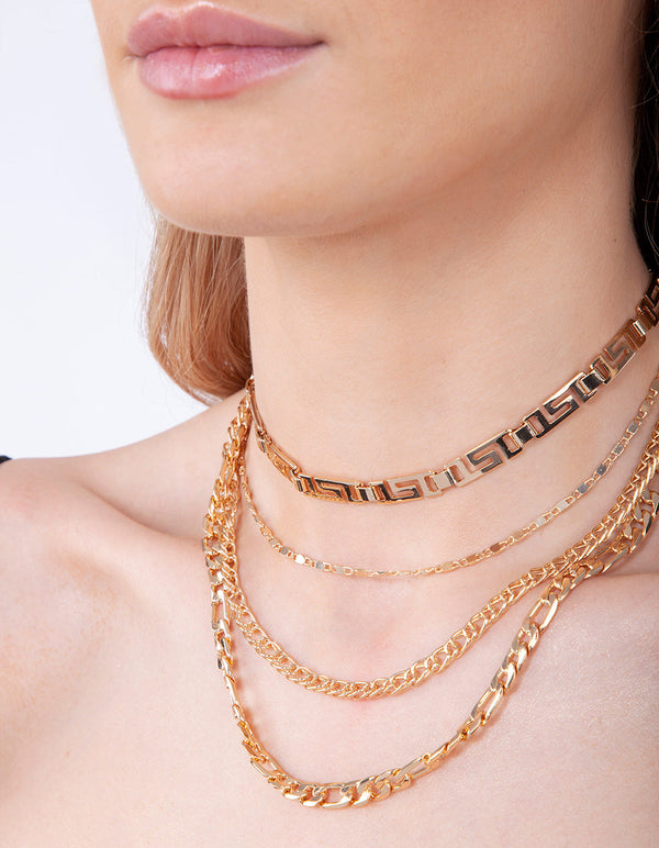 Złoty naszyjnik choker z geometrycznym łańcuszkiem