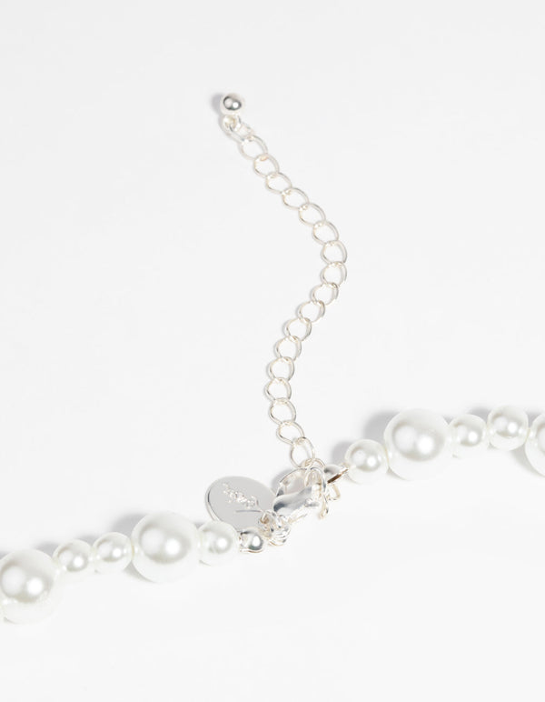 Silver Graduated Pearl Necklace