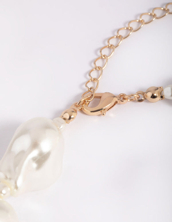 Short Pearl Statement Necklace