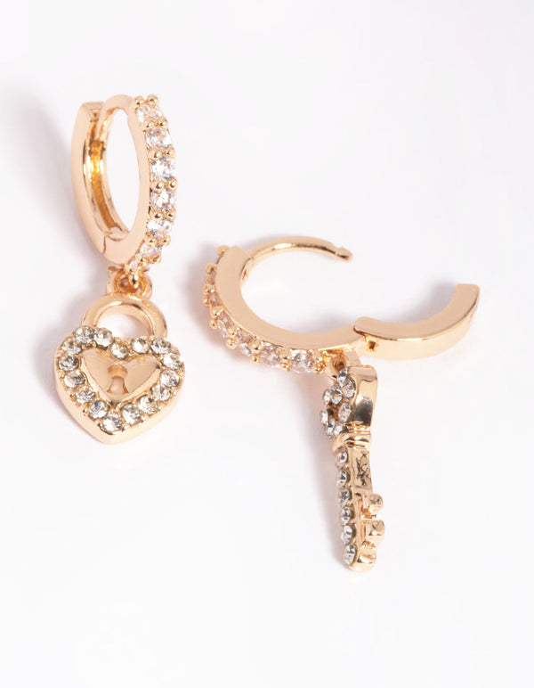 Gouden diamanten hart en sleutel Huggie Hoop oorbellen