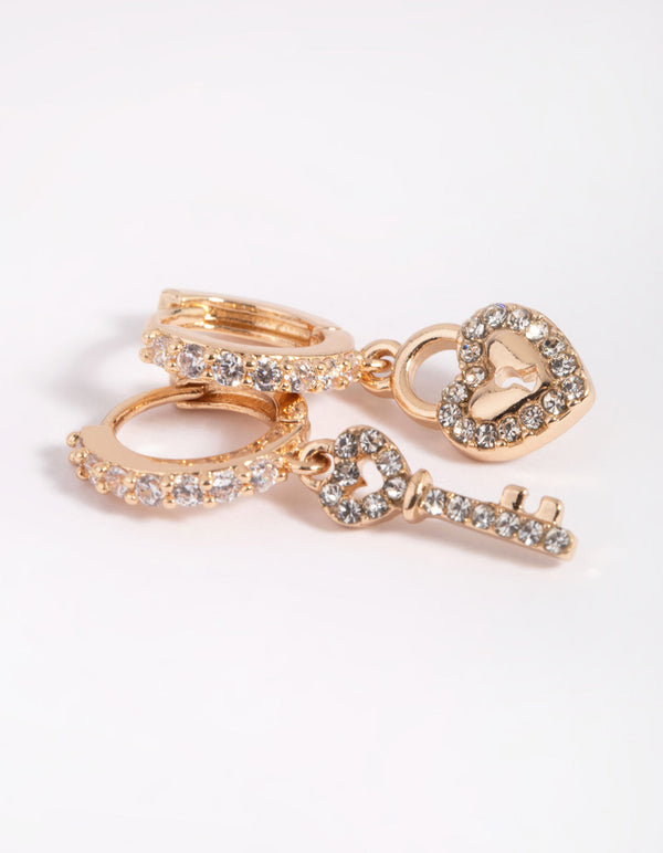 Gouden diamanten hart en sleutel Huggie Hoop oorbellen