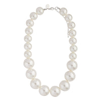 Short Graduating Single Strand Pearl Necklace - link has visual effect only
