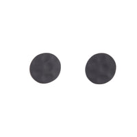 Black Coated Metal Hammered Disc Stud - link has visual effect only