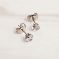 Studex 5mm Cubic Zirconia Chirurgisch Stalen Oorknopje - link has visual effect only