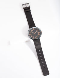 Black Metal Mesh Strap Watch - link has visual effect only