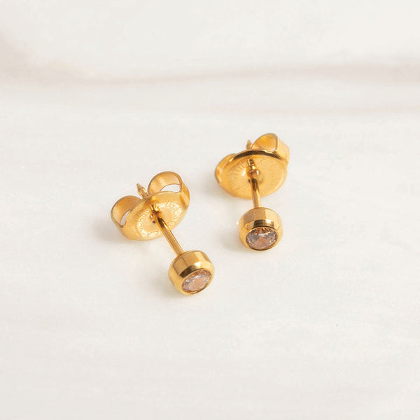 Studex 3mm Cubic Zirconia Bezel 24K lichtgouden oorbel