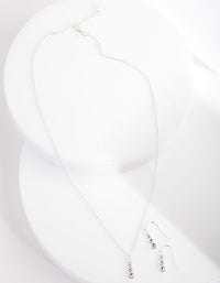 Diamond Simulant Graduating Crystal Necklace and Earrings Set - link has visual effect only