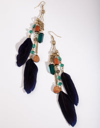Antieke gouden ketting met veerkralen en druppeloorbellen - link has visual effect only