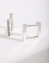 Srebrny kwadratowy diamencik Huggie - link has visual effect only