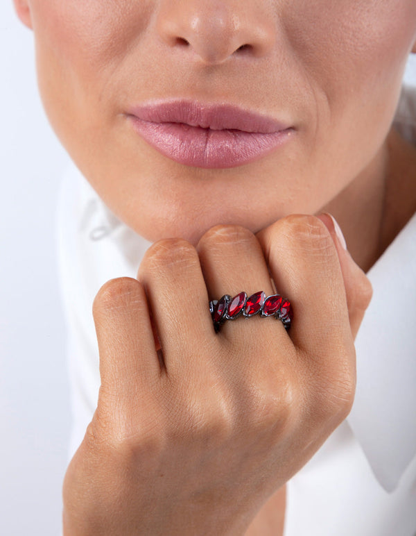 Pierścień z kamieniem Navette w kolorze gunmetal