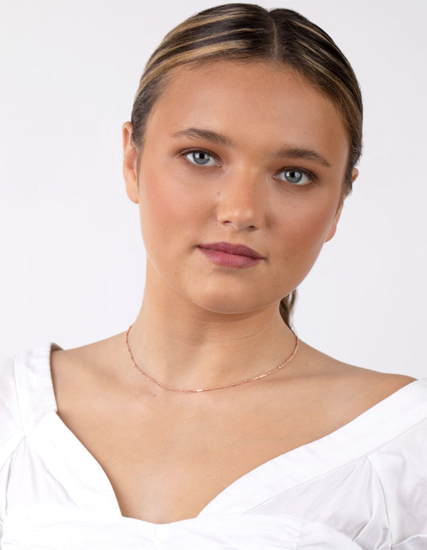 Naszyjnik-choker satelitarny ze srebra próby 925, platerowany różowym złotem