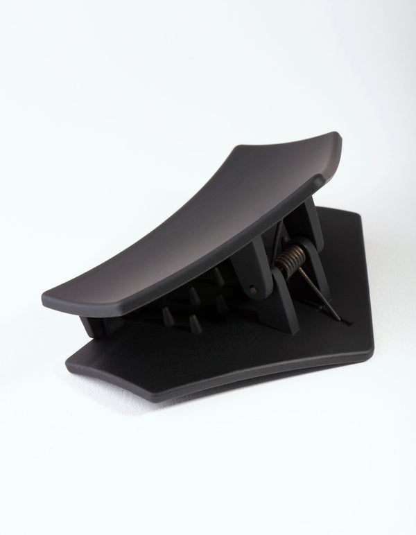 Black Triangle Claw Clip