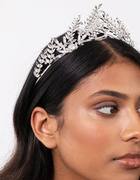 Oversized Laurel Stately Crown - link has visual effect only