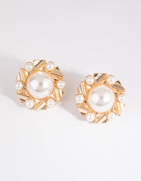 Vintage Pearl Stud Earrings - link has visual effect only