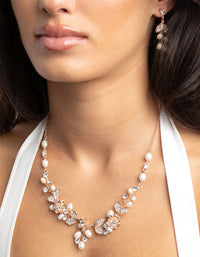 Rose Gold Diamante and Pearl Necklace - link has visual effect only