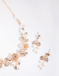 Rose Gold Diamante and Pearl Necklace - link has visual effect only
