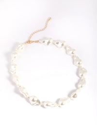 Short Pearl Statement Necklace - link has visual effect only