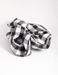 Zwart-wit geruite scrunchie - link has visual effect only