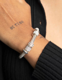 Silver Charm Stretch Bracelet - link has visual effect only
