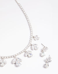 Rhodium Diamond Simulant Flower Necklace and Earrings Set - link has visual effect only