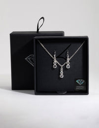 Diamond Simulant Graduating Crystal Necklace and Earrings Set - link has visual effect only